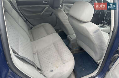 Універсал Volkswagen Passat 1998 в 