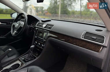 Седан Volkswagen Passat 2014 в 