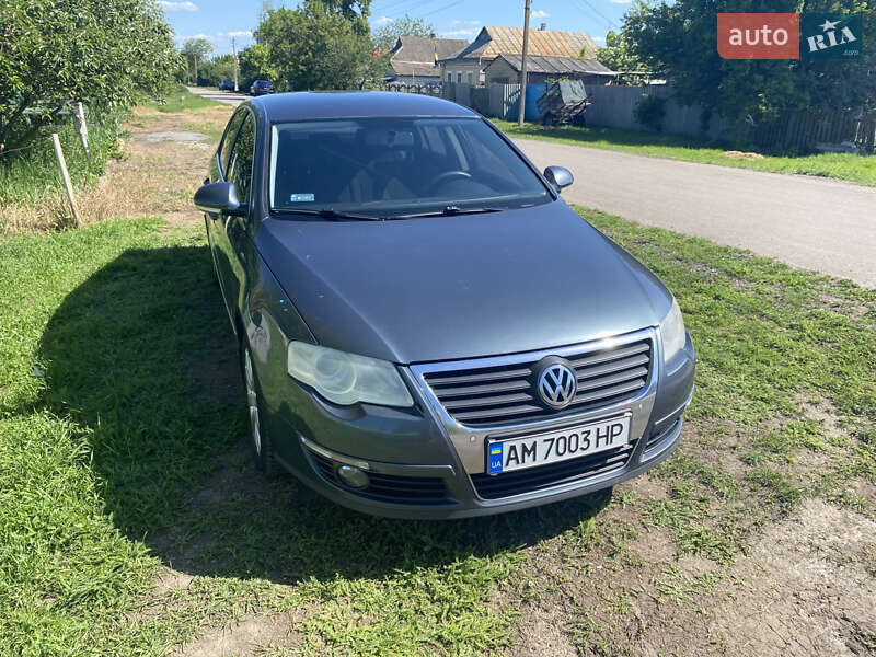 Седан Volkswagen Passat 2010 в Павлограді