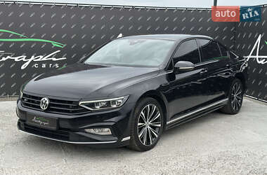 Седан Volkswagen Passat 2020 в Киеве