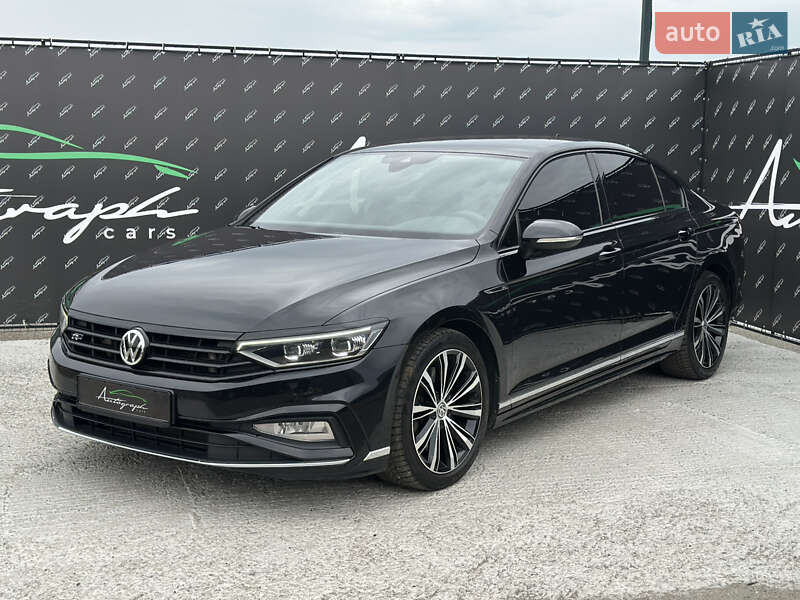 Седан Volkswagen Passat 2020 в 