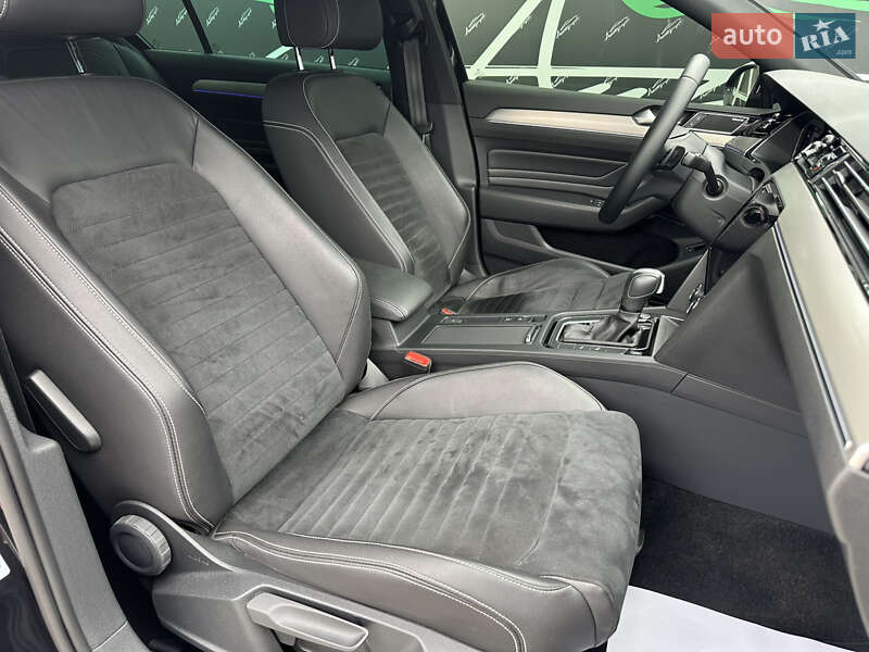 Седан Volkswagen Passat 2020 в Киеве