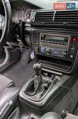 Седан Volkswagen Passat 2000 в 
