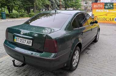 Седан Volkswagen Passat 2000 в 
