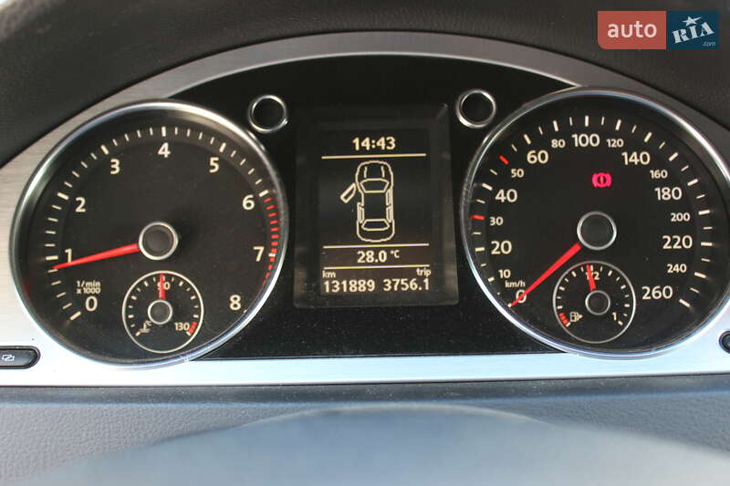 Седан Volkswagen Passat 2008 в Днепре