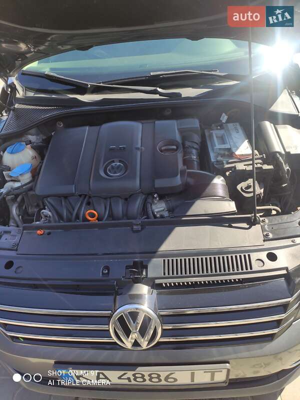 Седан Volkswagen Passat 2012 в Киеве