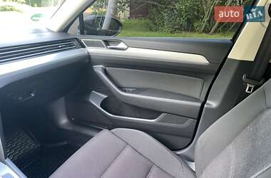 Универсал Volkswagen Passat 2016 в 