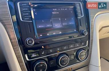 Седан Volkswagen Passat 2016 в 