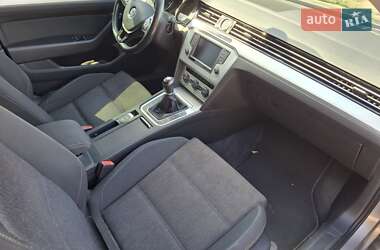 Универсал Volkswagen Passat 2016 в 