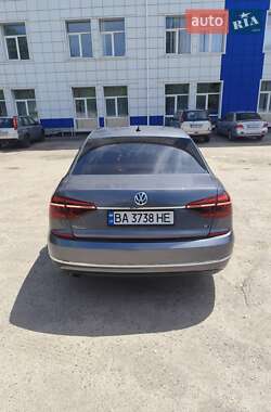 Седан Volkswagen Passat 2016 в Кропивницькому