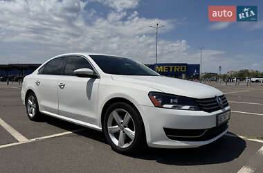 Седан Volkswagen Passat 2011 в Кривом Роге