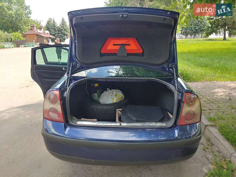 Седан Volkswagen Passat 2002 в Полтаве