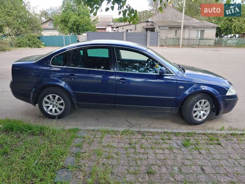 Седан Volkswagen Passat 2002 в Полтаве