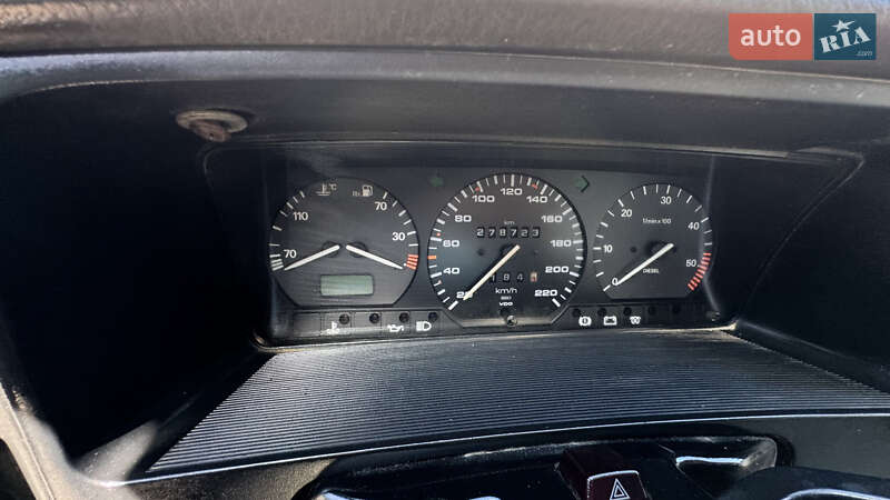 Седан Volkswagen Passat 1988 в Білгороді-Дністровському