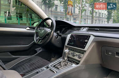 Универсал Volkswagen Passat 2017 в 
