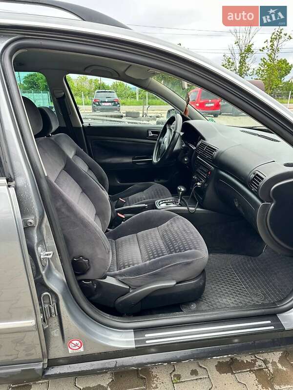 Универсал Volkswagen Passat 2002 в Глыбокой
