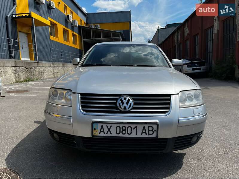 Седан Volkswagen Passat 2003 в Харкові