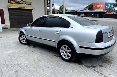 Седан Volkswagen Passat 2004 в 