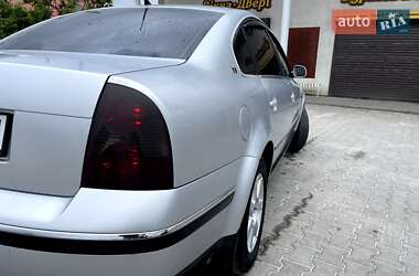 Седан Volkswagen Passat 2004 в 