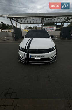 Универсал Volkswagen Passat 2013 в Одессе