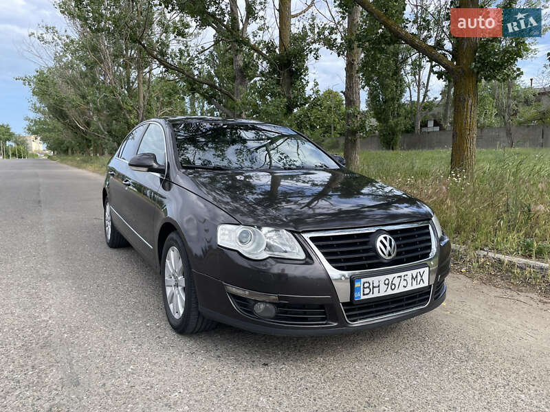 Седан Volkswagen Passat 2010 в Білгороді-Дністровському