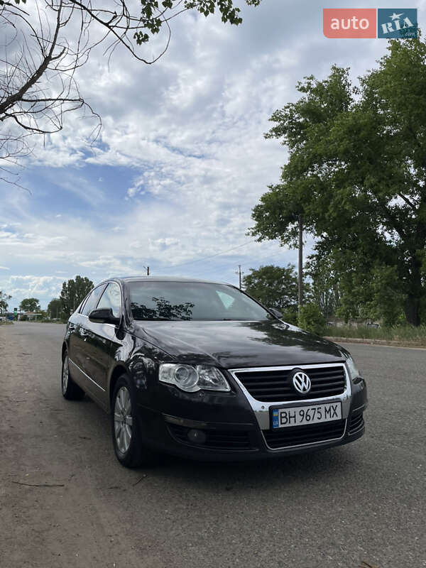 Седан Volkswagen Passat 2010 в Білгороді-Дністровському