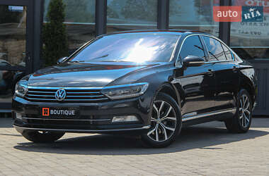 Седан Volkswagen Passat 2018 в Одесі