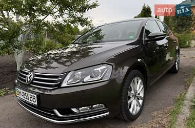 Седан Volkswagen Passat 2013 в Сумах
