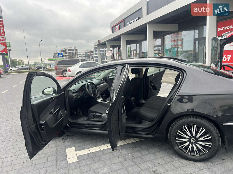 Седан Volkswagen Passat 2009 в Львове