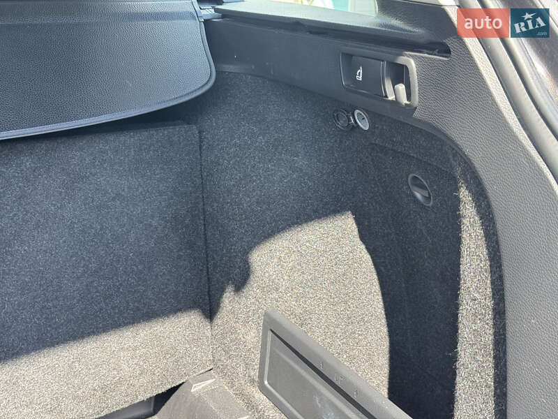 Універсал Volkswagen Passat 2011 в Новій Водолагі фото 17 Універсал Volkswagen Passat 2011 в Новій Водолагі