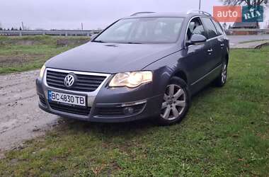 Универсал Volkswagen Passat 2010 в Стрые