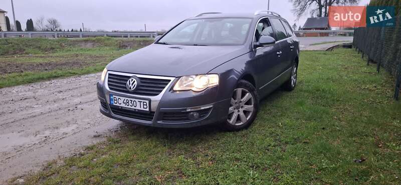 Універсал Volkswagen Passat 2010 в 