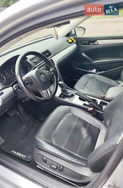Седан Volkswagen Passat 2012 в 