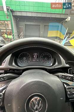Седан Volkswagen Passat 2013 в 