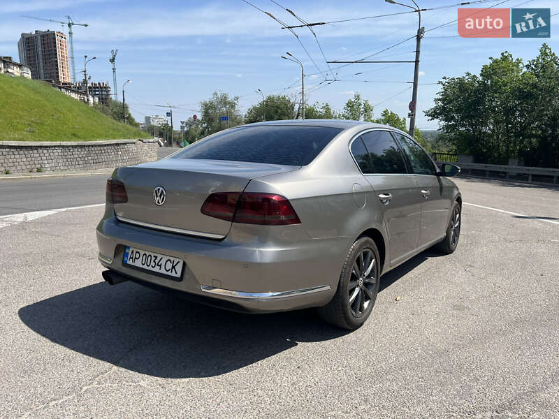 Седан Volkswagen Passat 2014 в Днепре