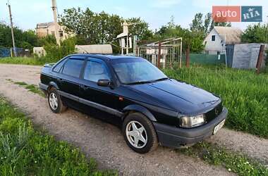 Седан Volkswagen Passat 1993 в Харкові