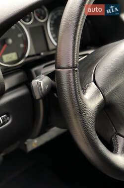 Седан Volkswagen Passat 2001 в 