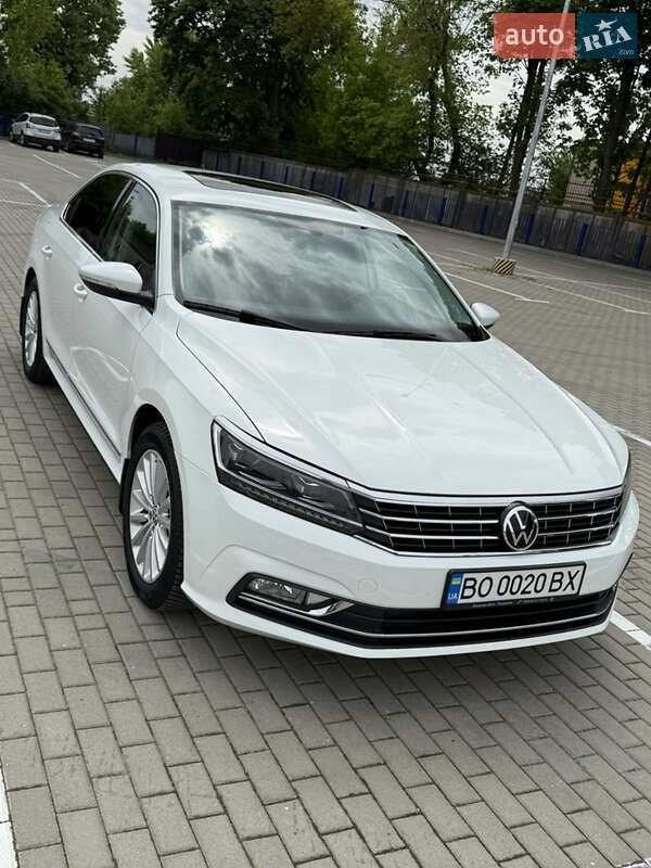 Седан Volkswagen Passat 2016 в Тернополе