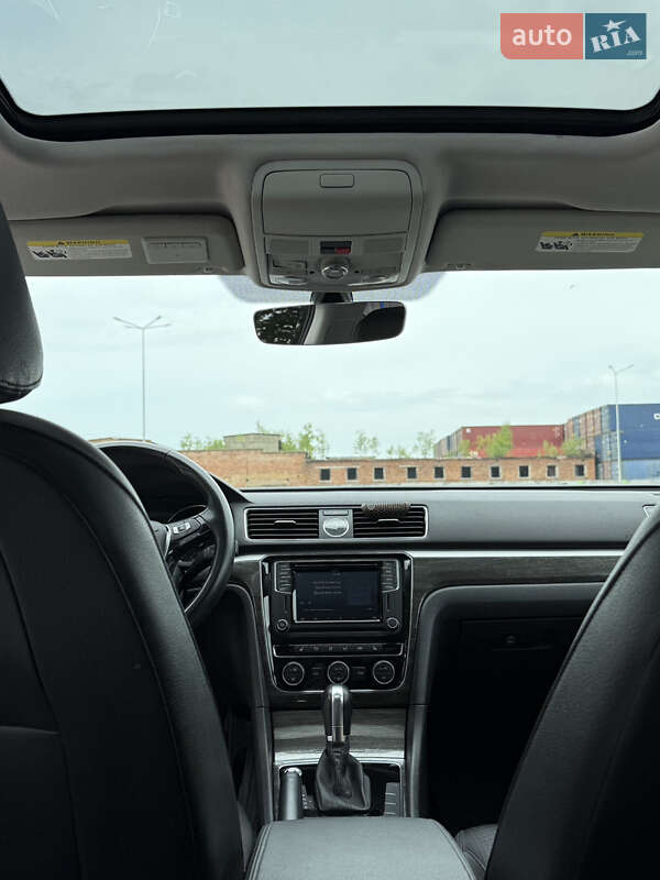 Седан Volkswagen Passat 2016 в Тернополе