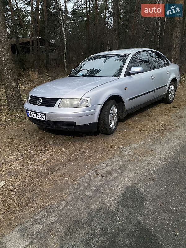 Седан Volkswagen Passat 1997 в 