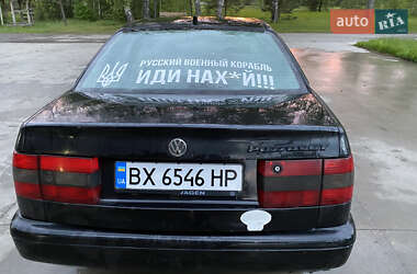Седан Volkswagen Passat 1994 в 