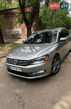 Седан Volkswagen Passat 2011 в Кривом Роге