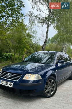 Седан Volkswagen Passat 2002 в Львове