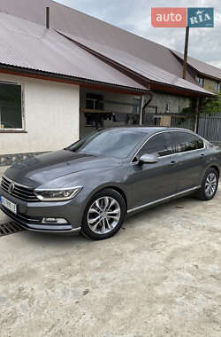 Седан Volkswagen Passat 2015 в 