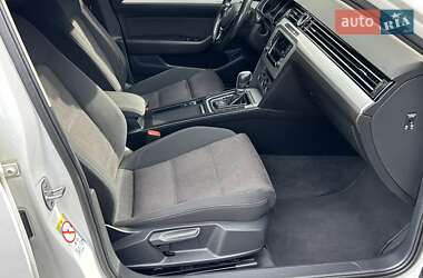 Седан Volkswagen Passat 2017 в 