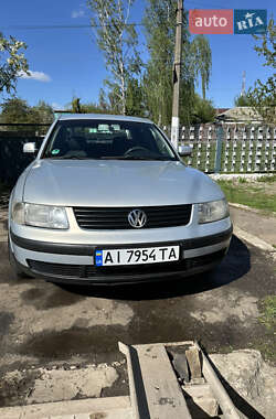 Седан Volkswagen Passat 2000 в 