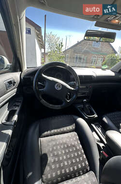 Седан Volkswagen Passat 2000 в 