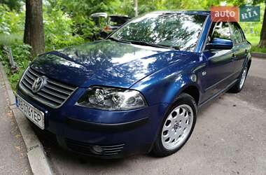 Седан Volkswagen Passat 2000 в Виннице