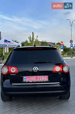 Універсал Volkswagen Passat 2010 в 