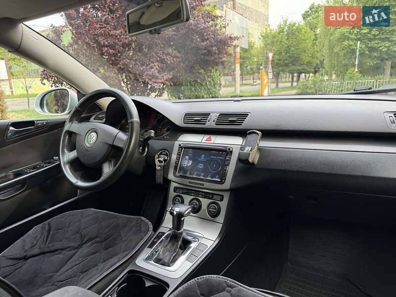 Універсал Volkswagen Passat 2005 в Дніпрі